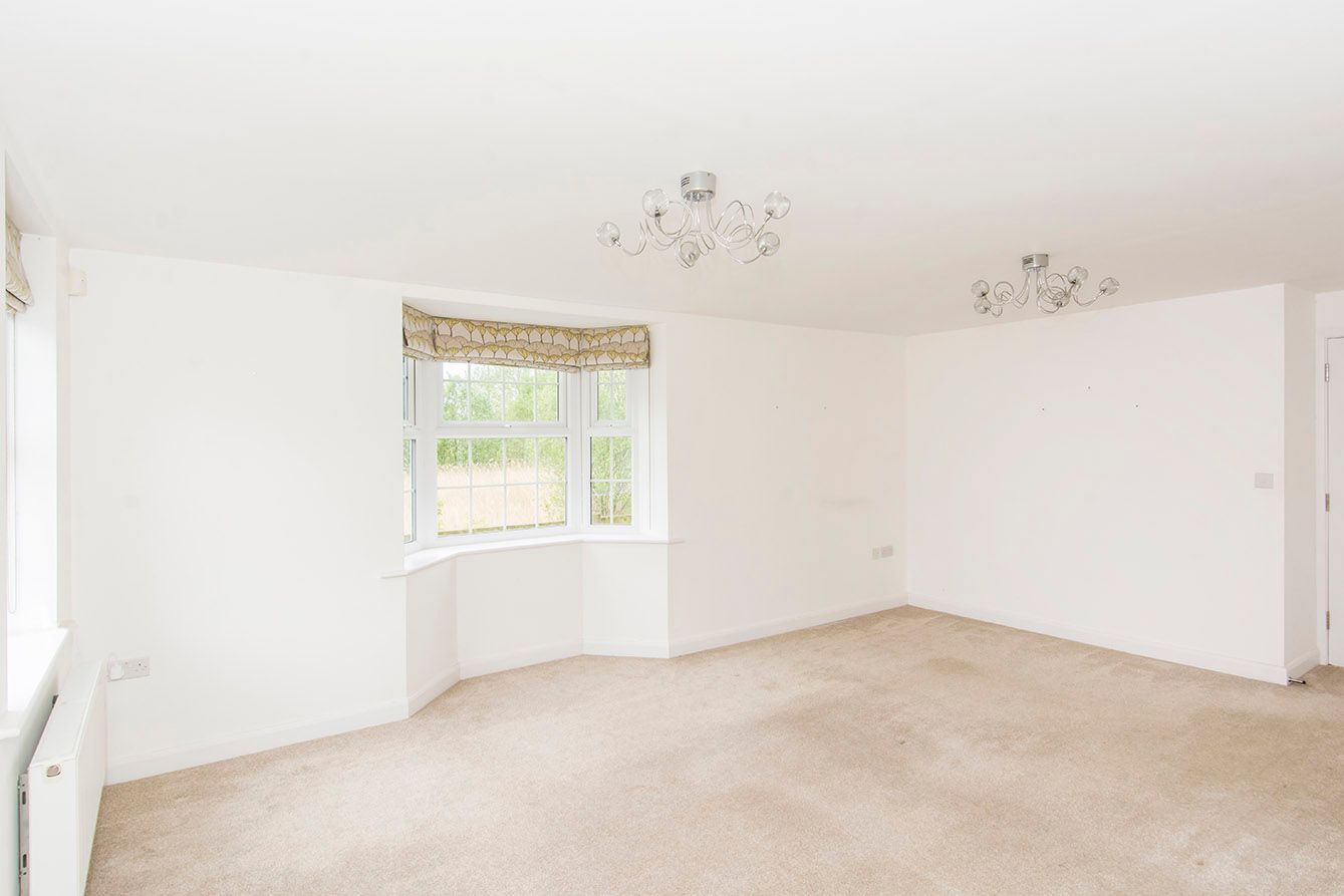 LE16 Estate Agents Limner Street LE16