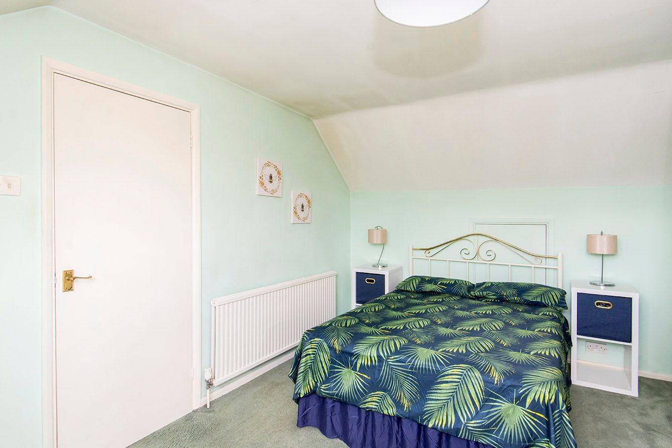 LE16 Estate Agents