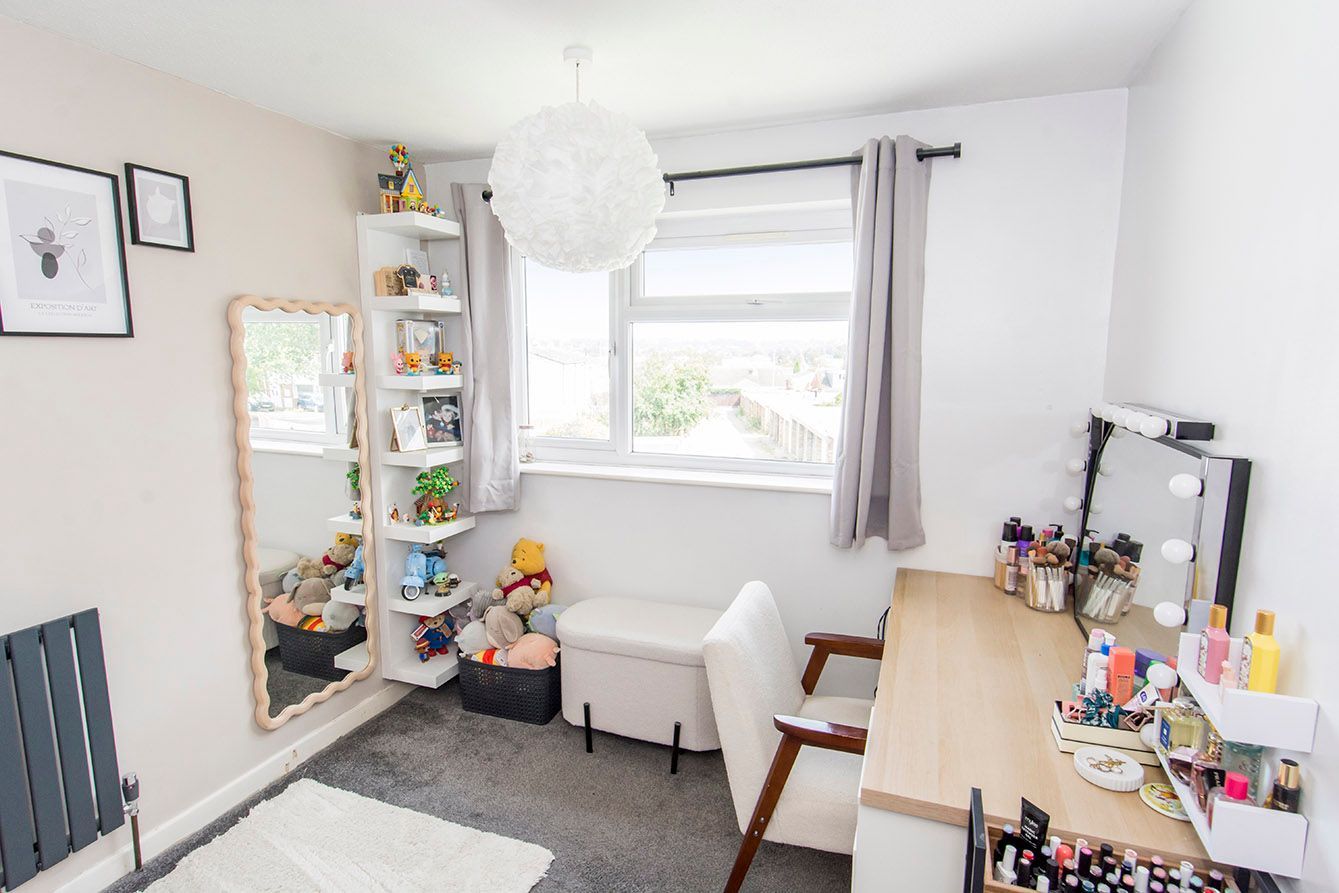 House For Sale in Hopton Fields Market Harborough LE16