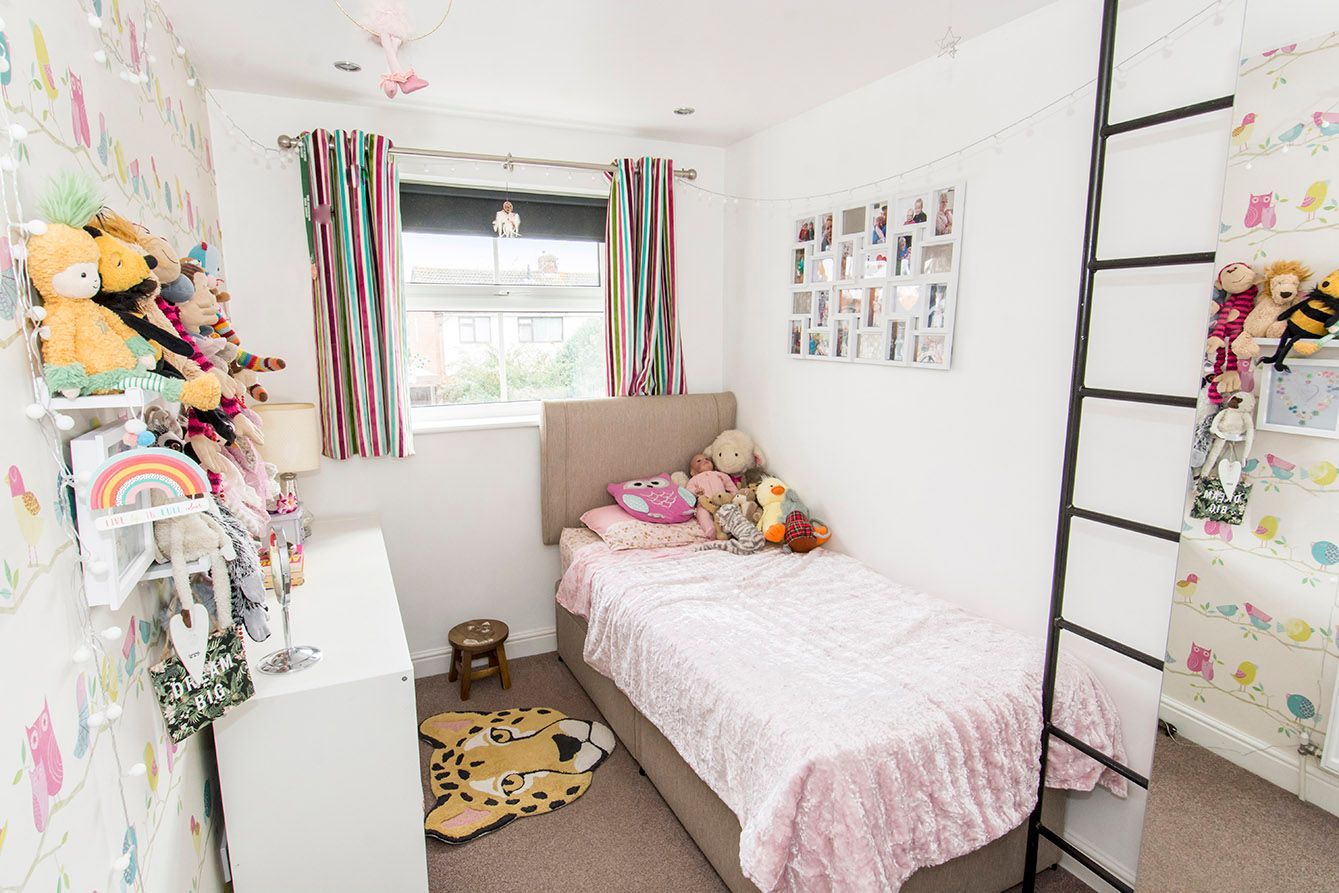 Best Estate Agents in Harborough For Sale in Cromwell Crescent LE16