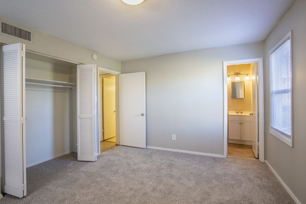 The Bradford Apartments Greer's Apartments