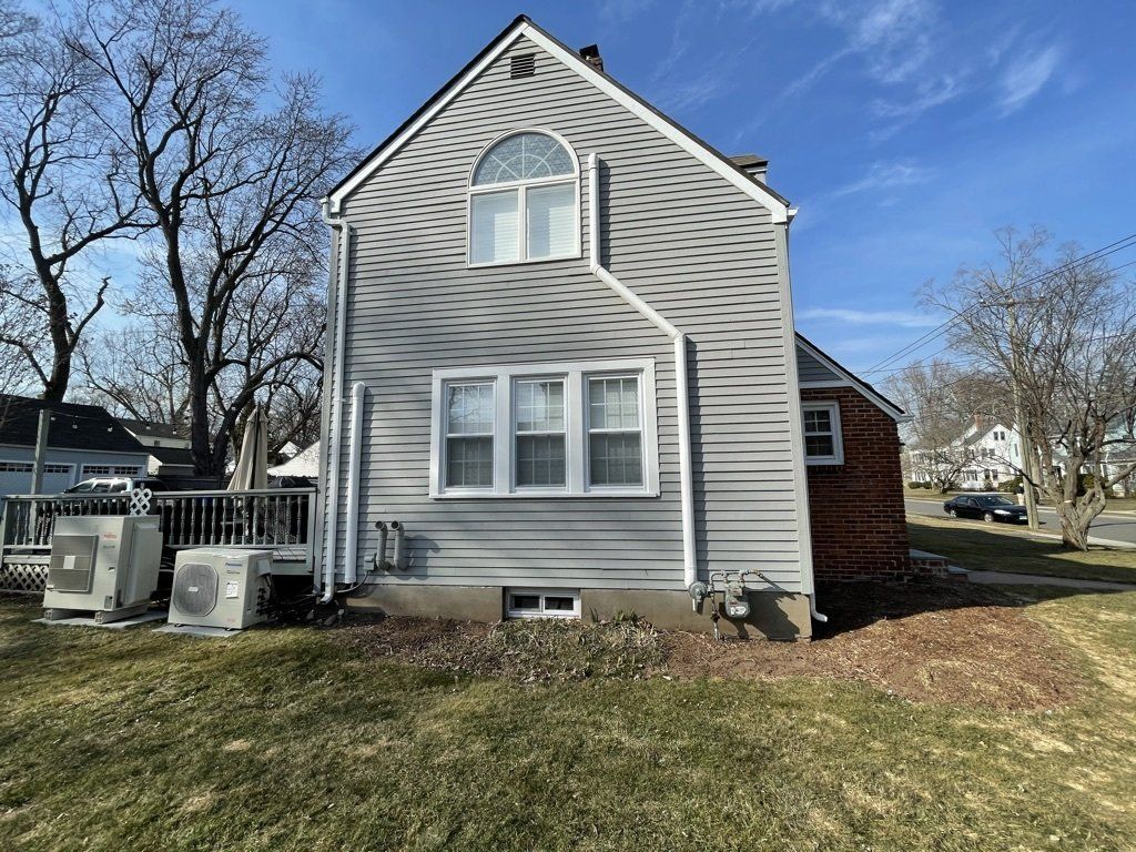Landscaper in West Hartford