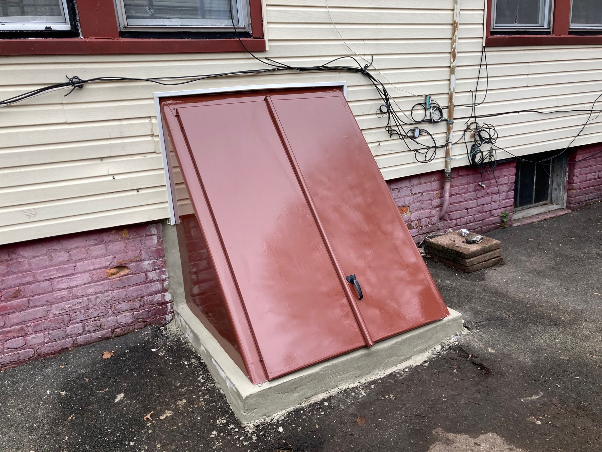 BILCO DOOR FOR NEWARK HOUSE