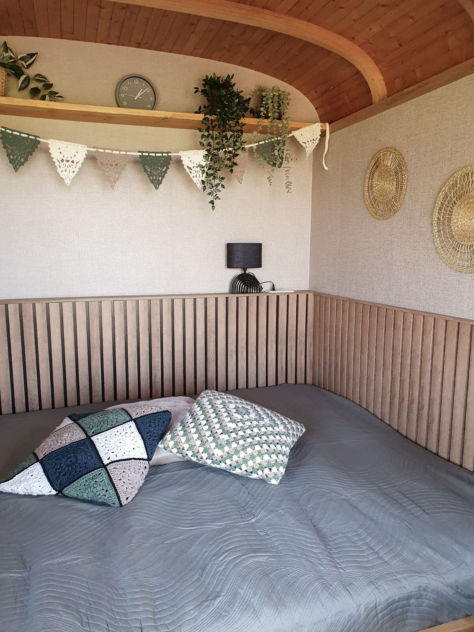 Pipowagen Mortels Buiten
