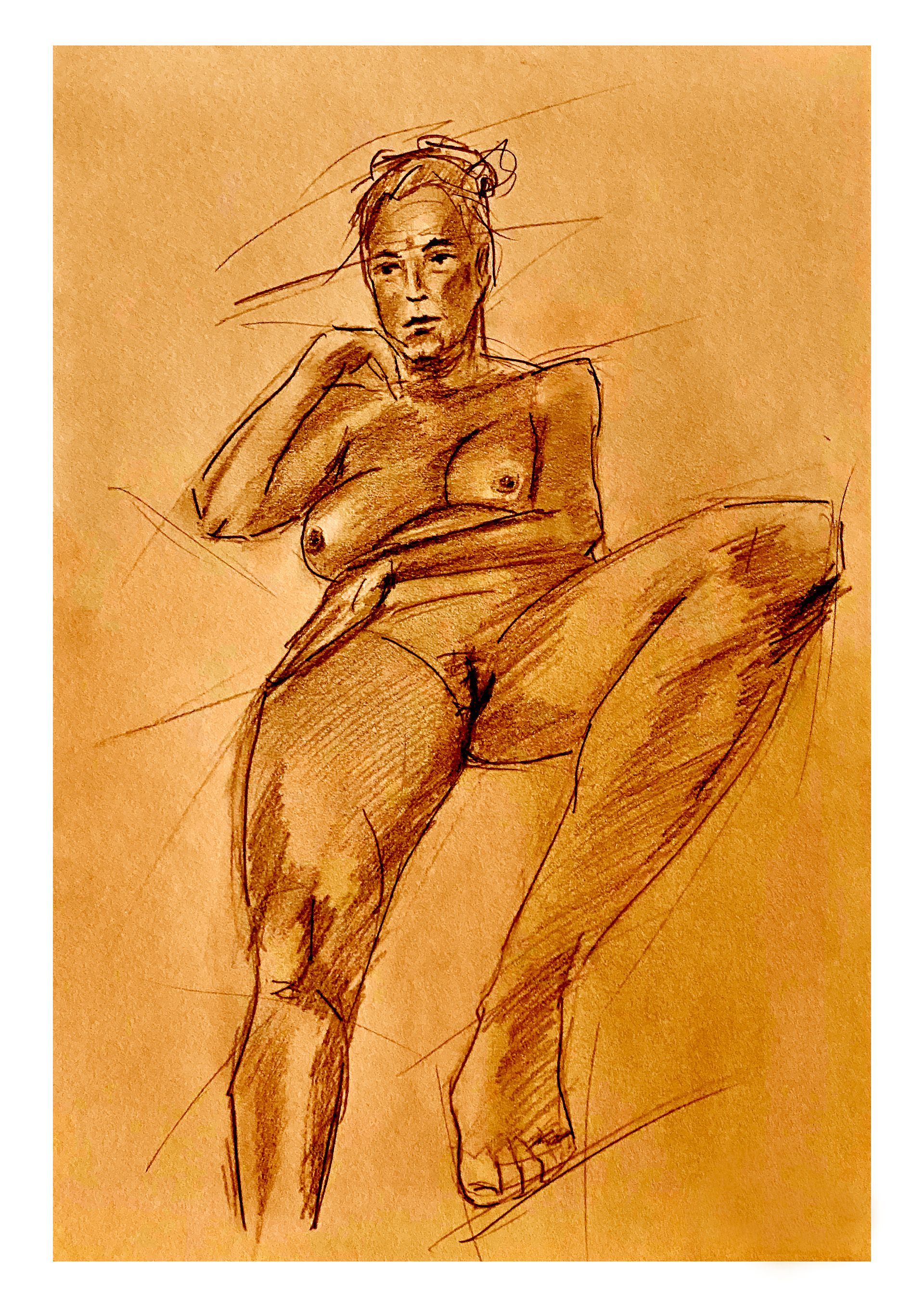 Sepia figuurschets van een zittend persoon die poseert met één arm gebogen en één been gestrekt.
