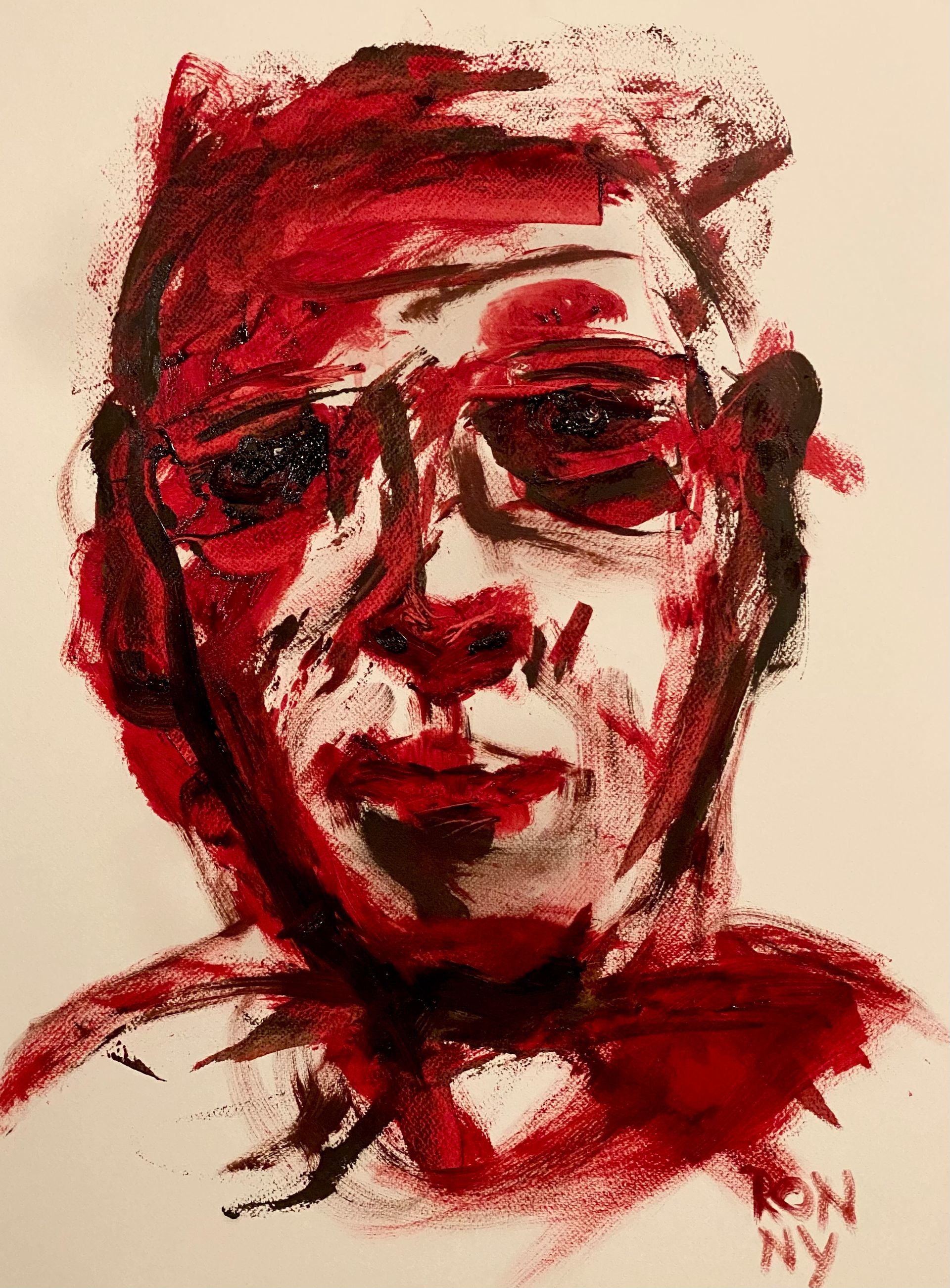 Abstract rood-zwart portret met een somber gezicht en ruwe penseelstreken op een lichte achtergrond.