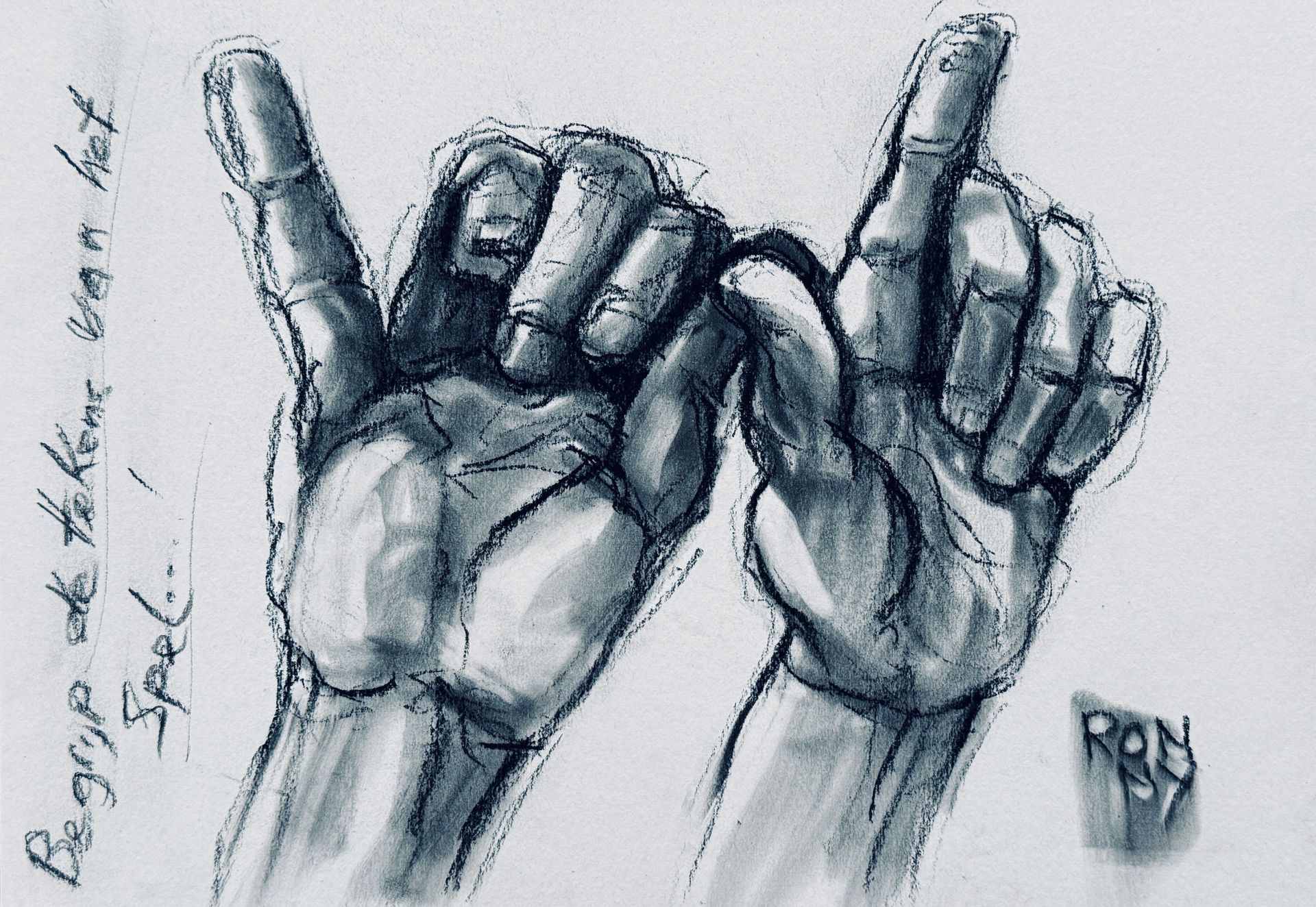 Houtskooltekening van twee handen die een gebaar maken, waarbij in elke hand een wijsvinger omhoog is.