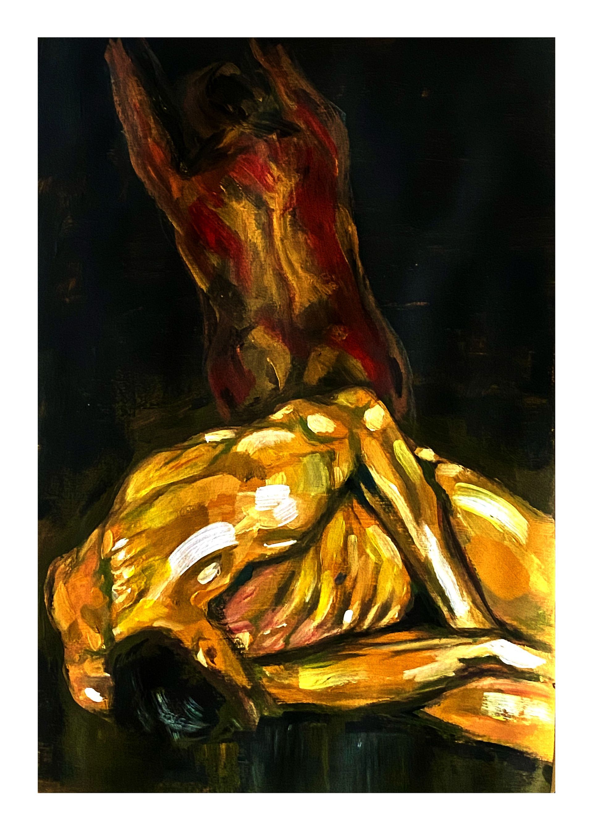 Abstracte schildering van een gouden figuur die ligt onder een donkerrode, langwerpige vorm op een zwarte achtergrond.