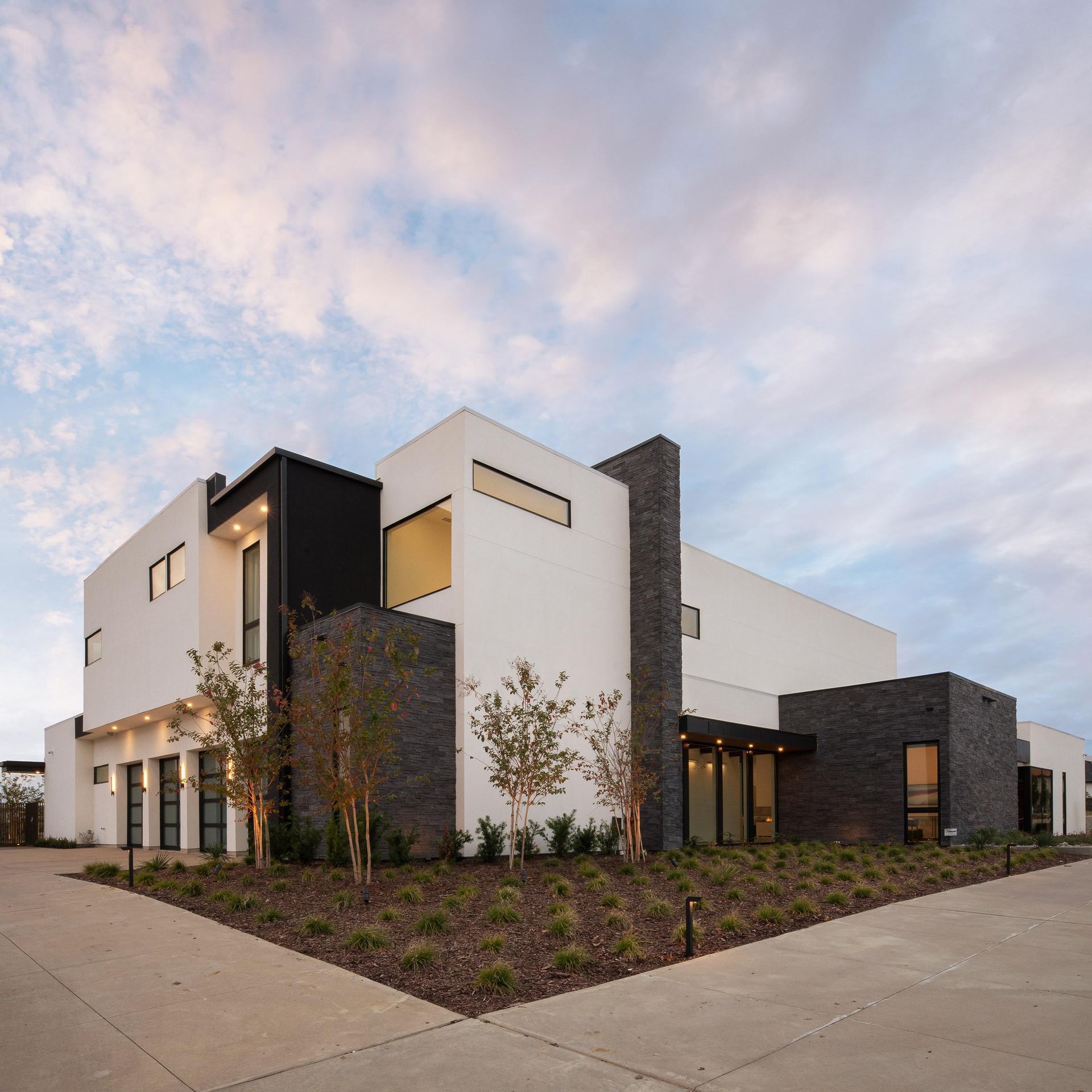 House on the Hills Bauhaus Modern Homes Frisco, TX