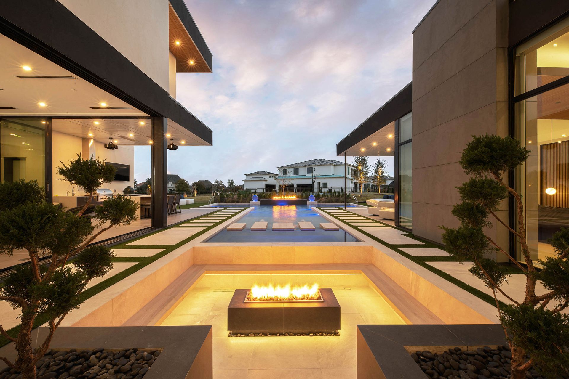 House on the Hills Bauhaus Modern Homes Frisco, TX