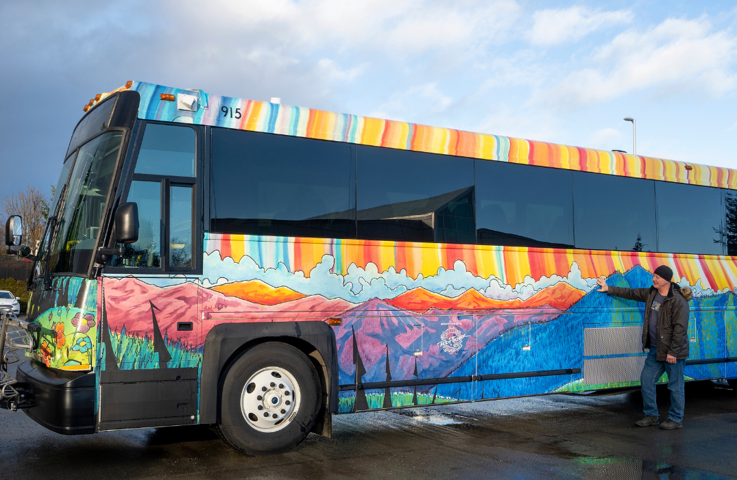 Strait Shot bus