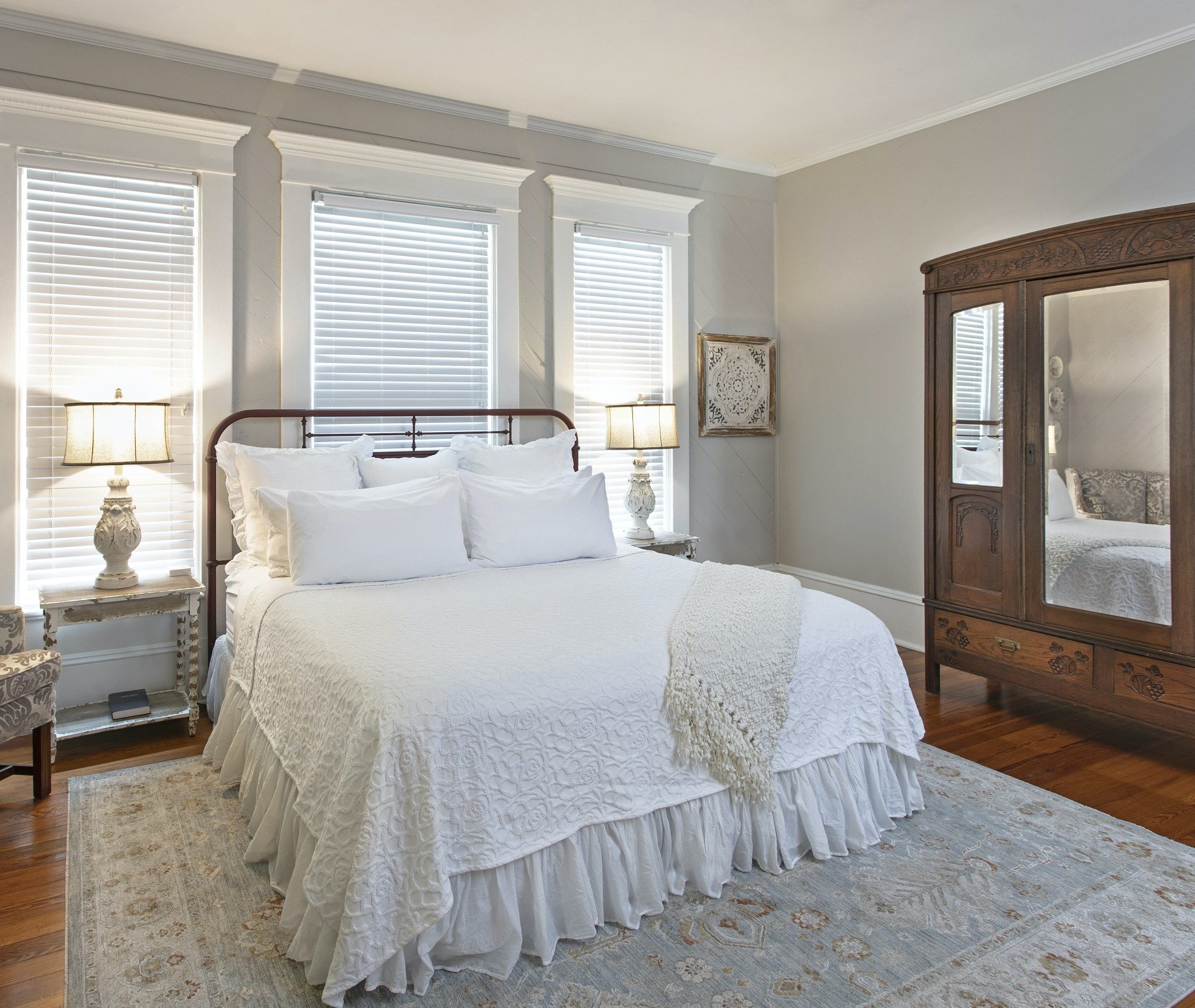 Gallery Smithville, TX The Katy House