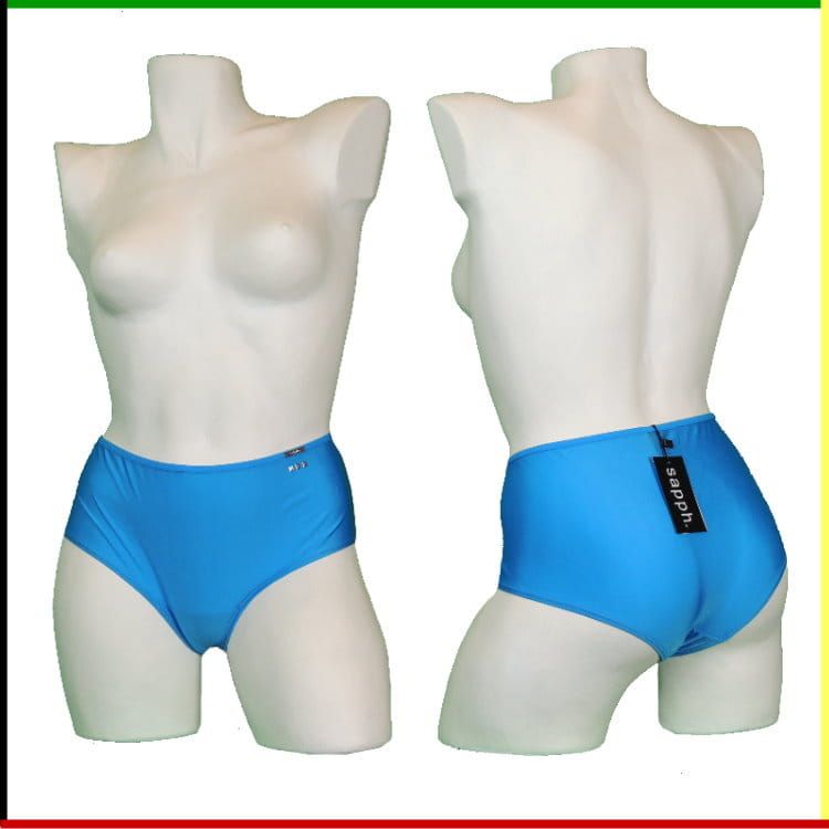 Twee mannequins met lichtblauwe, hooggesloten slips aan; voor- en achterkant.