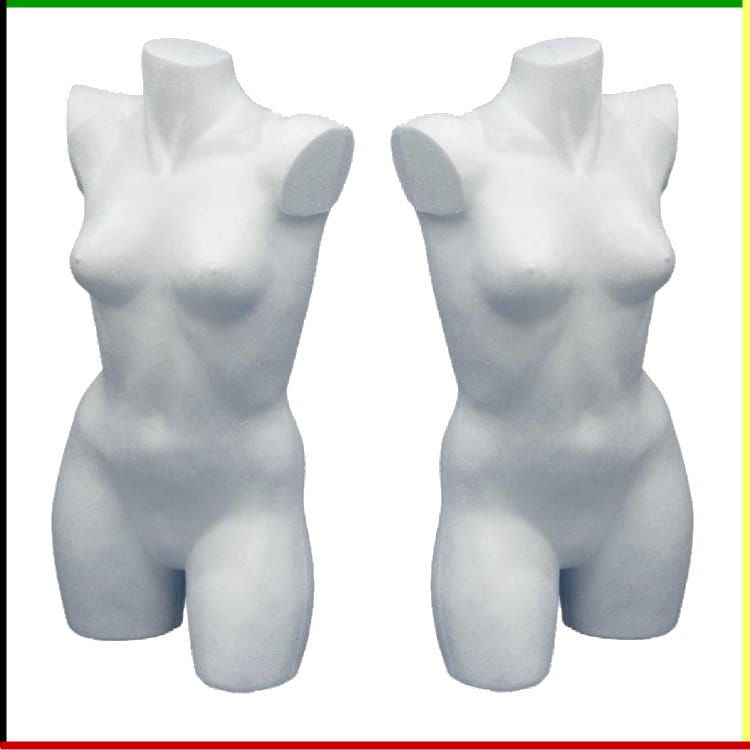Twee witte torso's van vrouwelijke paspoppen, gebruikt voor het tentoonstellen van kleding.