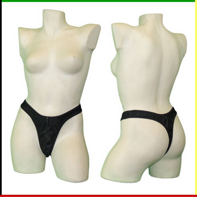Vrouwenlichaam van een mannequin, voor- en achterkant, met zwarte string.