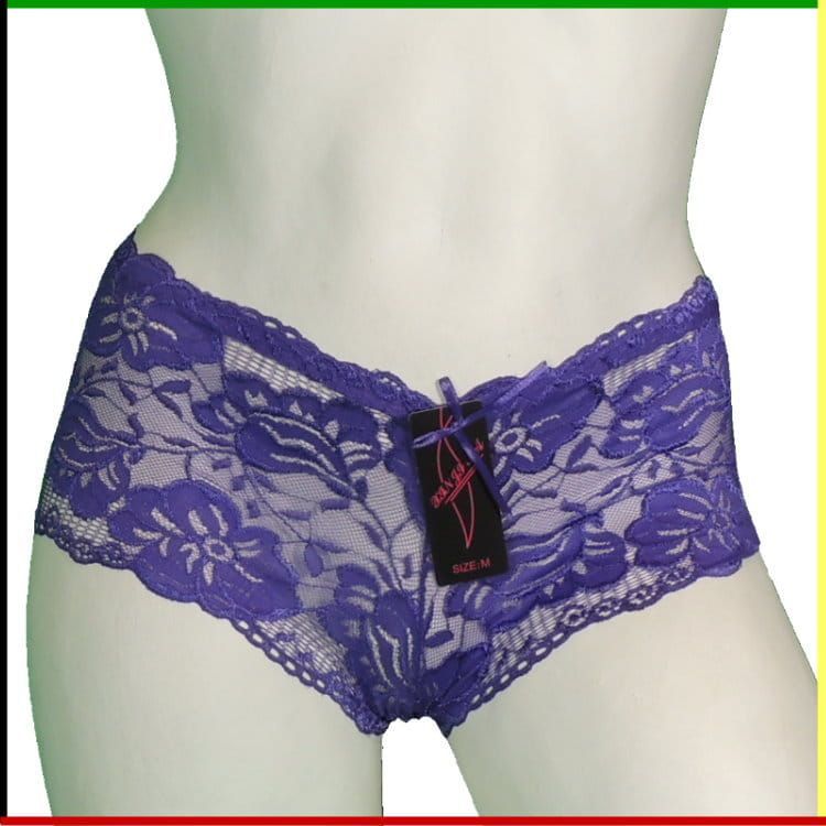 Twee mannequins in paarse kanten lingerie, voor- en achterkant.