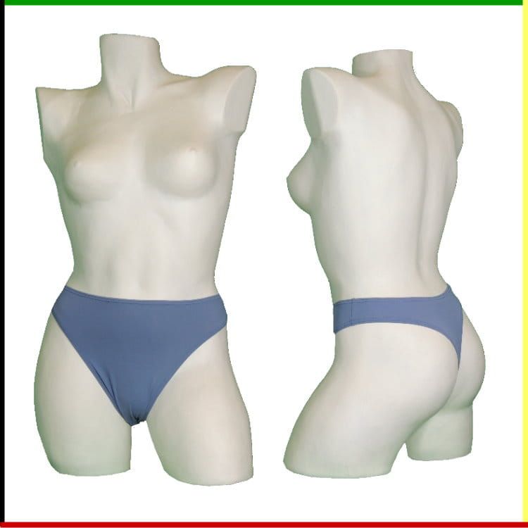 Twee witte torso-mannequins met blauw ondergoed, voor- en zijaanzicht.