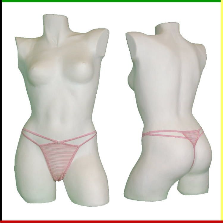 Een torso van een mannequin, van voren en van achteren gezien, met een roze gestreepte string aan.