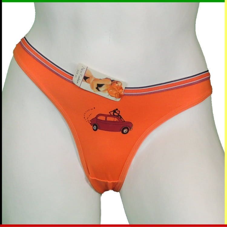 Twee witte mannequins met oranje stringondergoed aan; voor- en achterkant.
