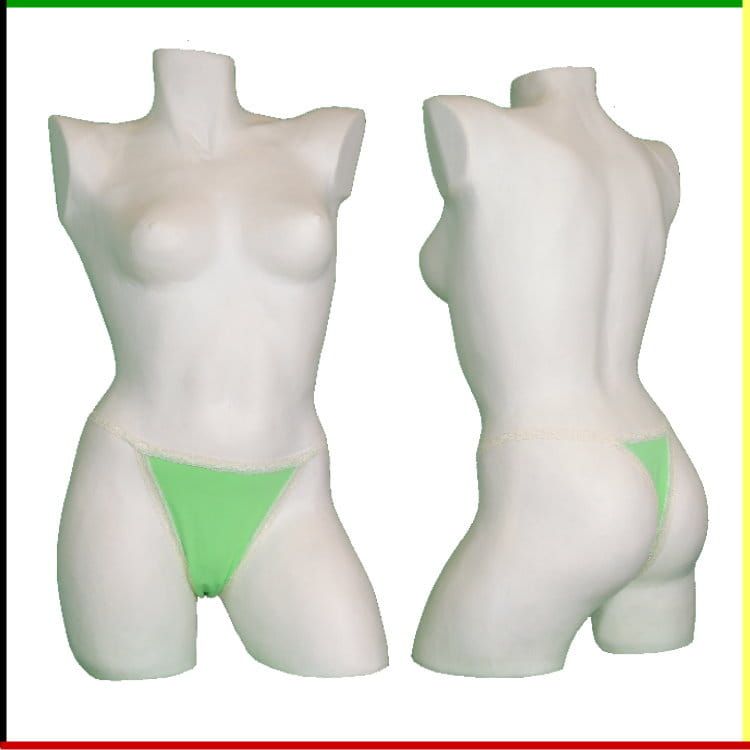 Vrouwenlichaamsmodel met groene string. Vooraanzicht en zijaanzicht.