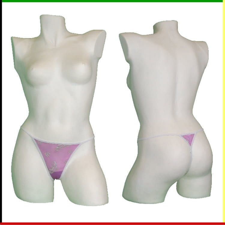 Witte mannequin torso met roze string, voor- en achterkant.