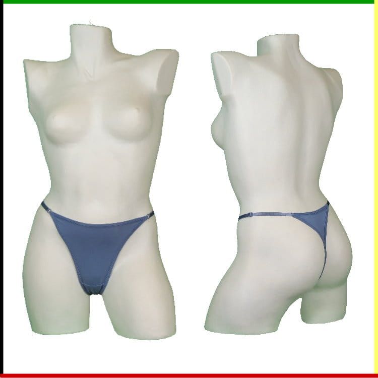 Witte mannequin torso met blauwe string, voor- en achterkant.