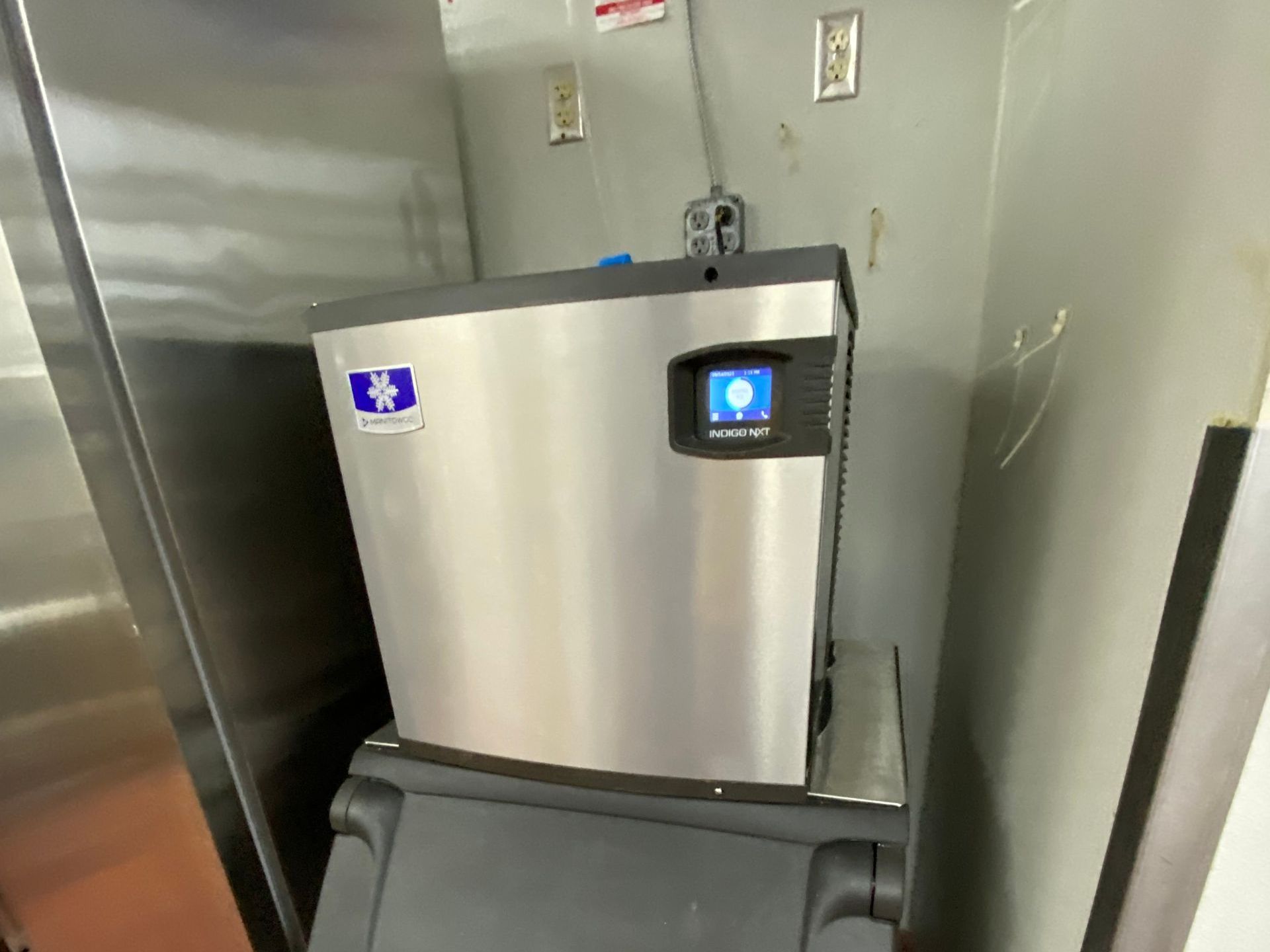 Manitowoc Ice machine, Ice maker repair Level Appliance Repair