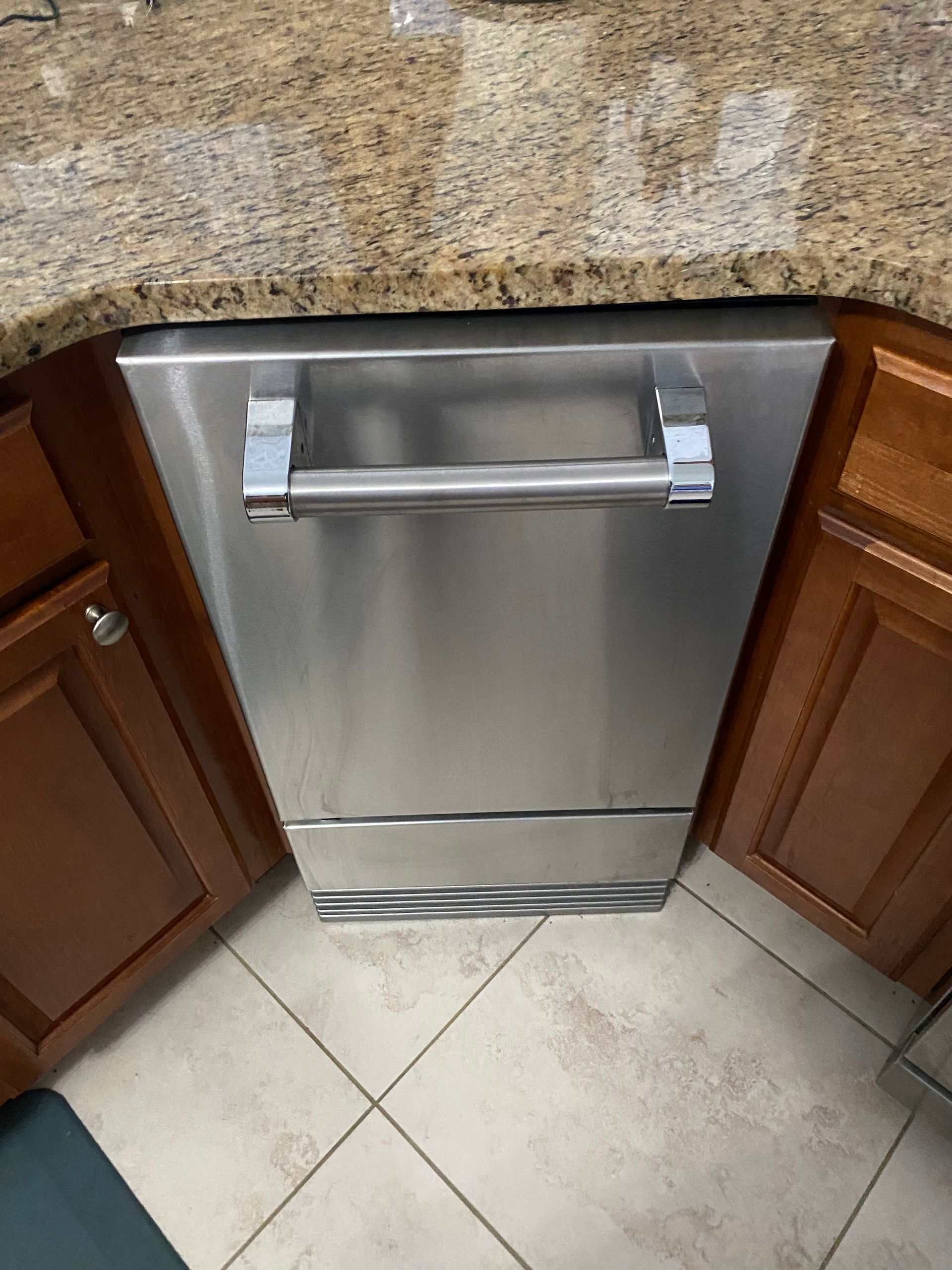KitchenAid Ice machine, Ice maker repair Level Appliance Repair