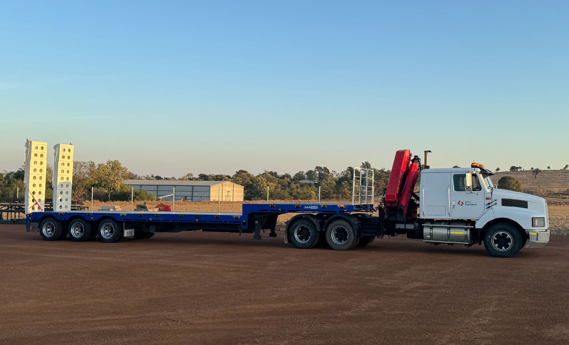 Transport, forklift and machinery support