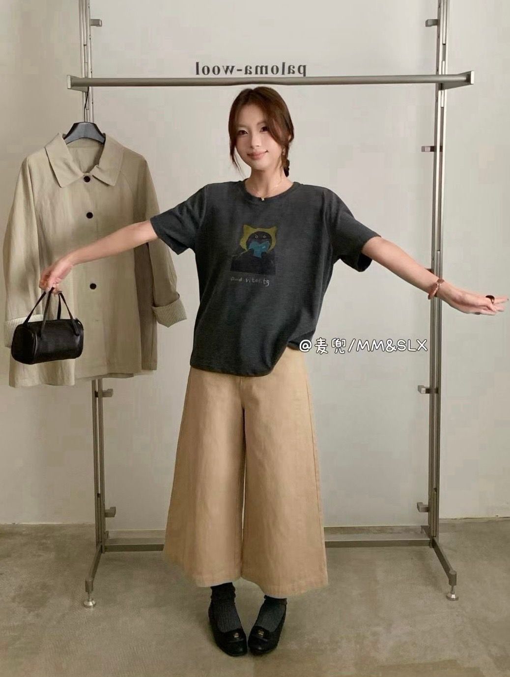 260923韓系黃色帽子貓咪磨毛短袖ㄒ恤