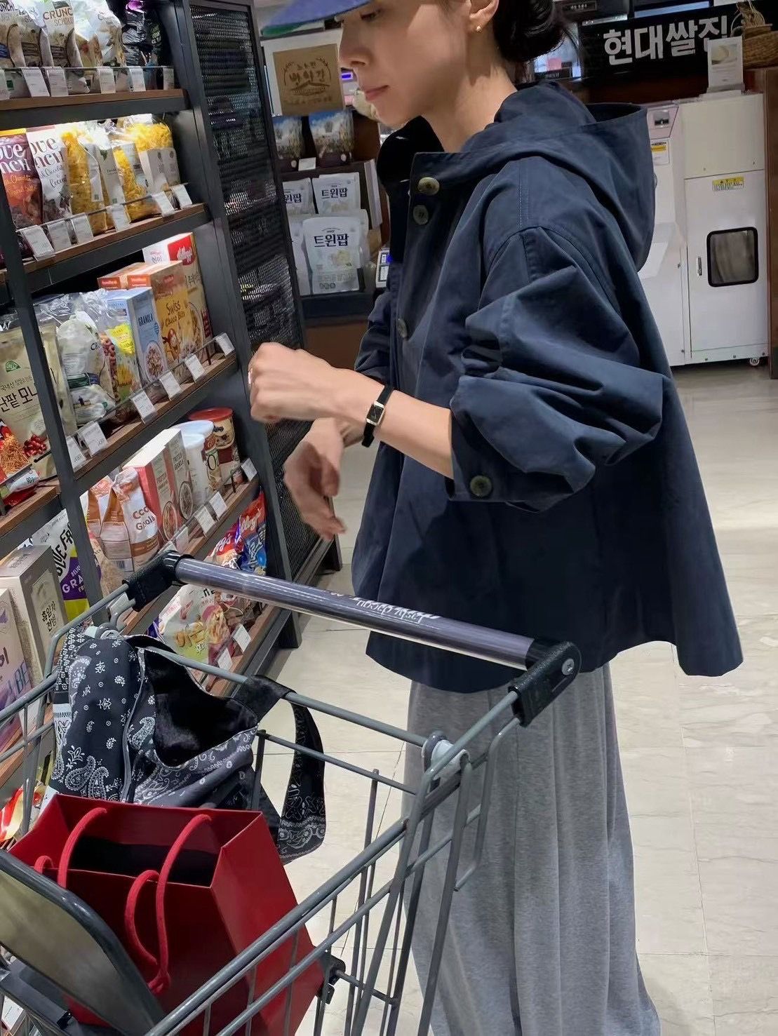 261001韓國連帽風衣