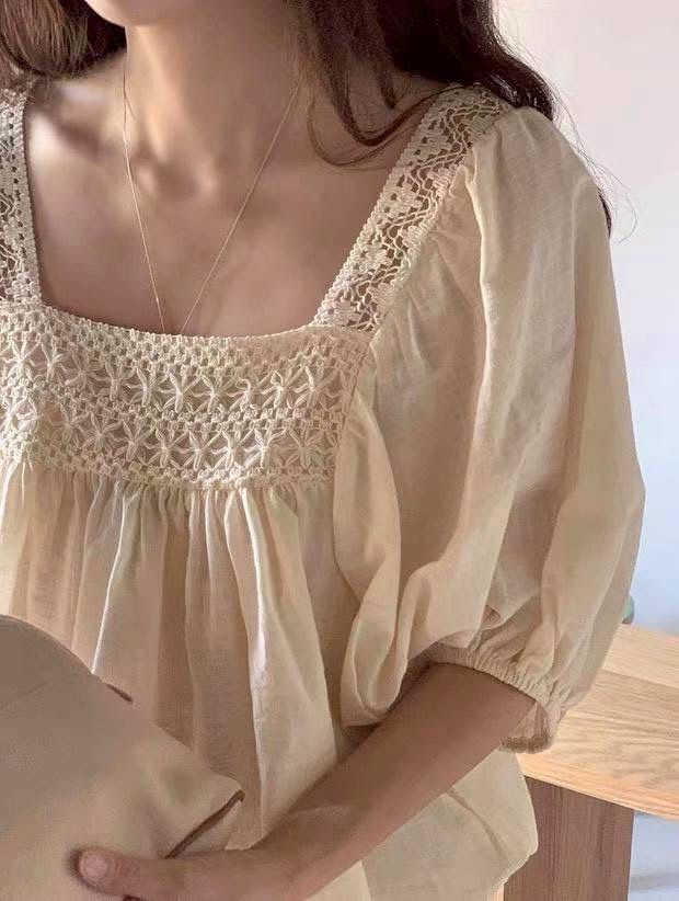 260703方領泡泡袖仙女蕾絲拼接減齡上衣