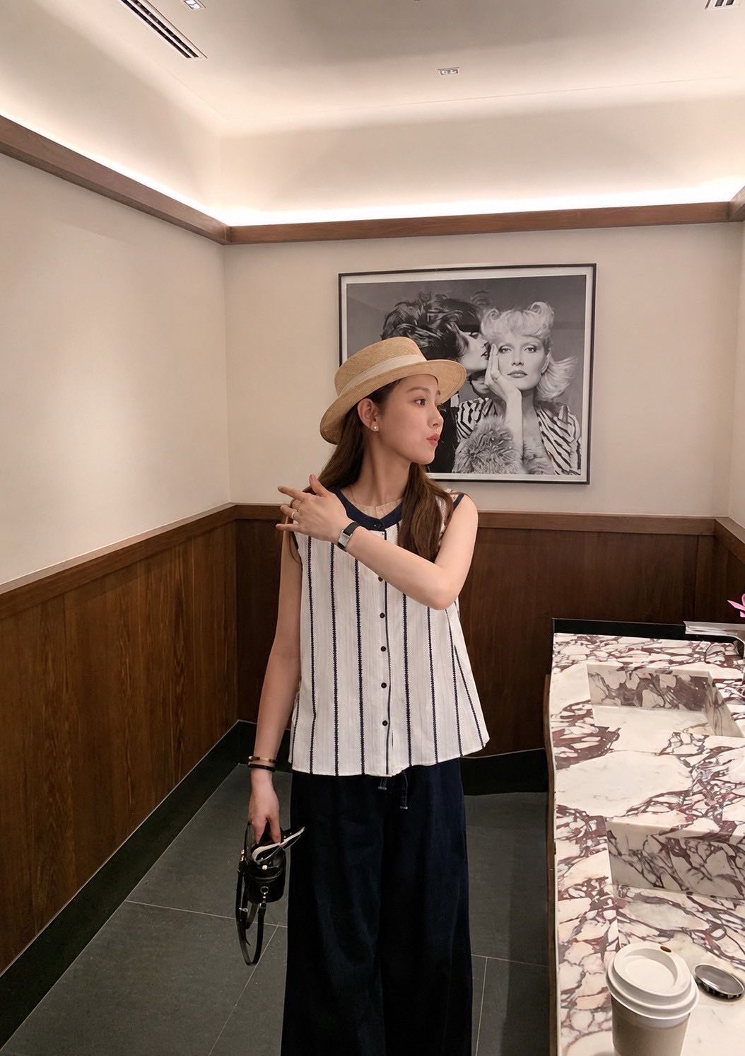260704稻穗織紋撞色質感背心上衣