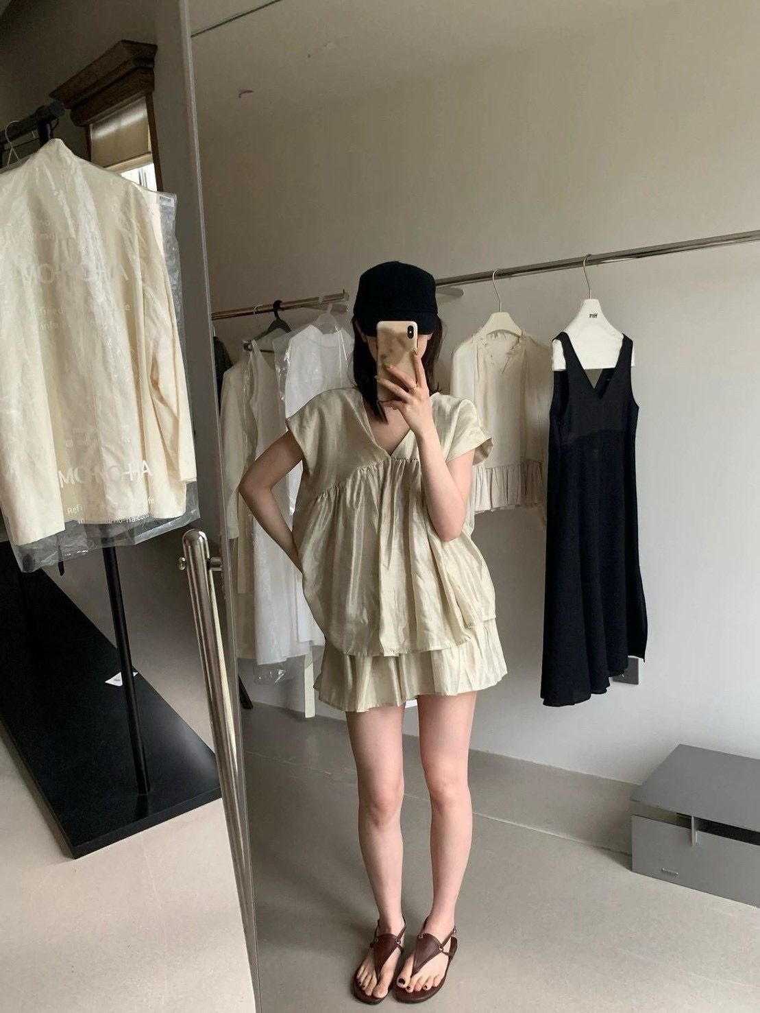 260710涼感細皺套裝V領上衣加鬆緊短褲