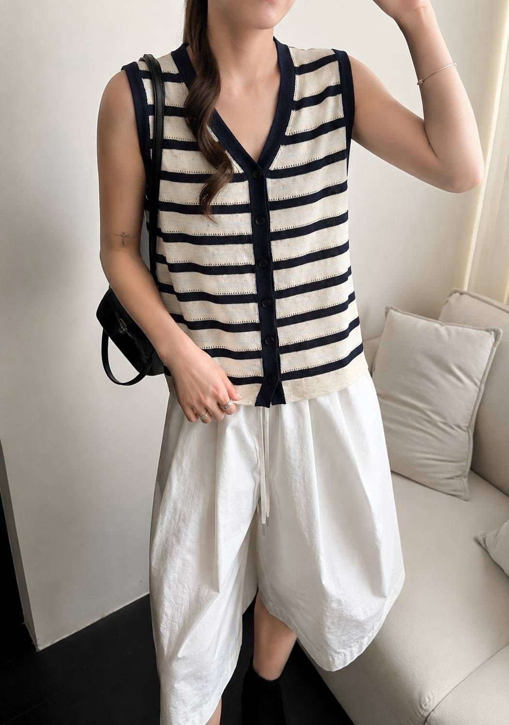 260725經典細條紋奶霧撞色針織背心