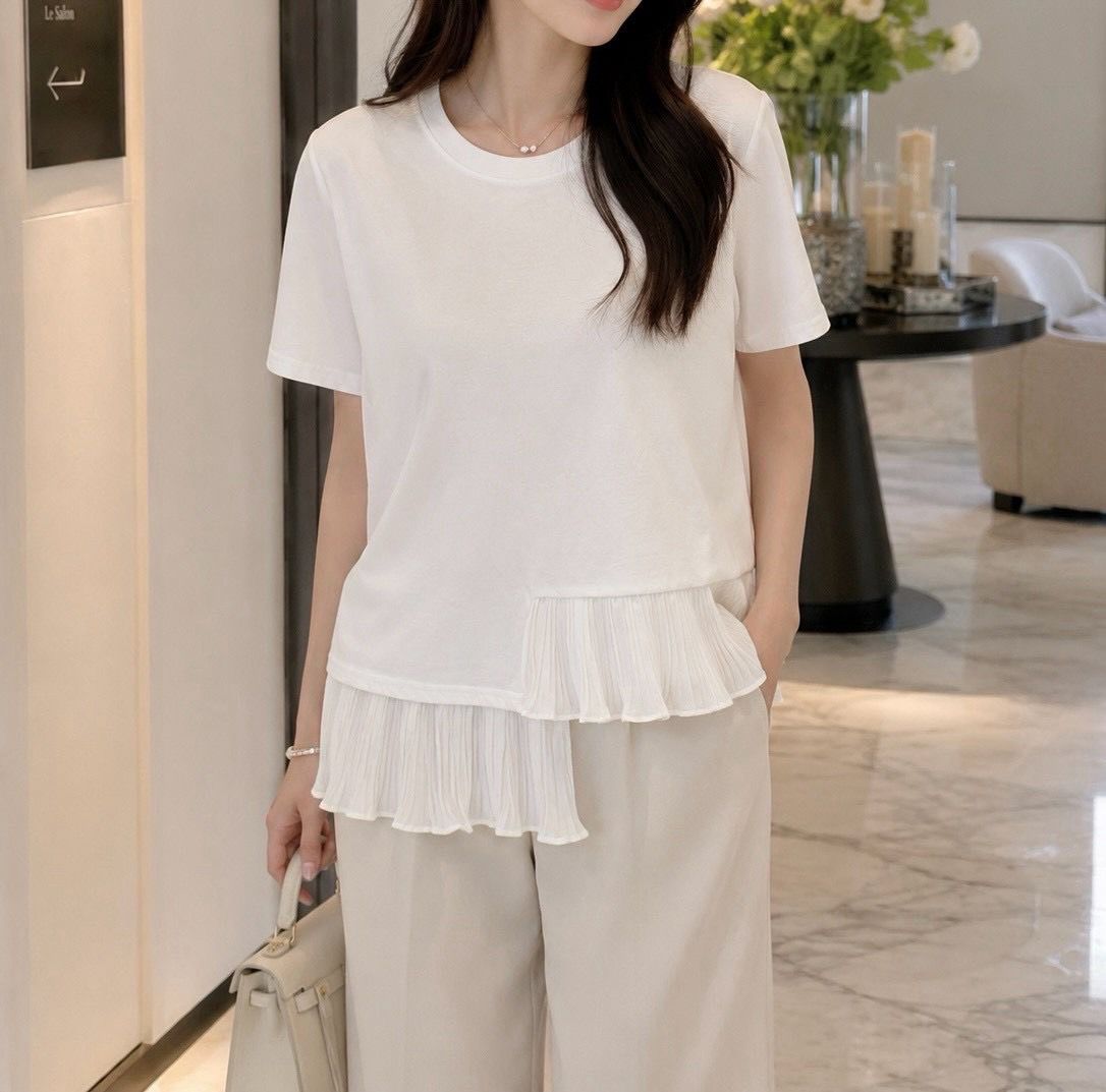 260727甜美氣質層次感上衣
