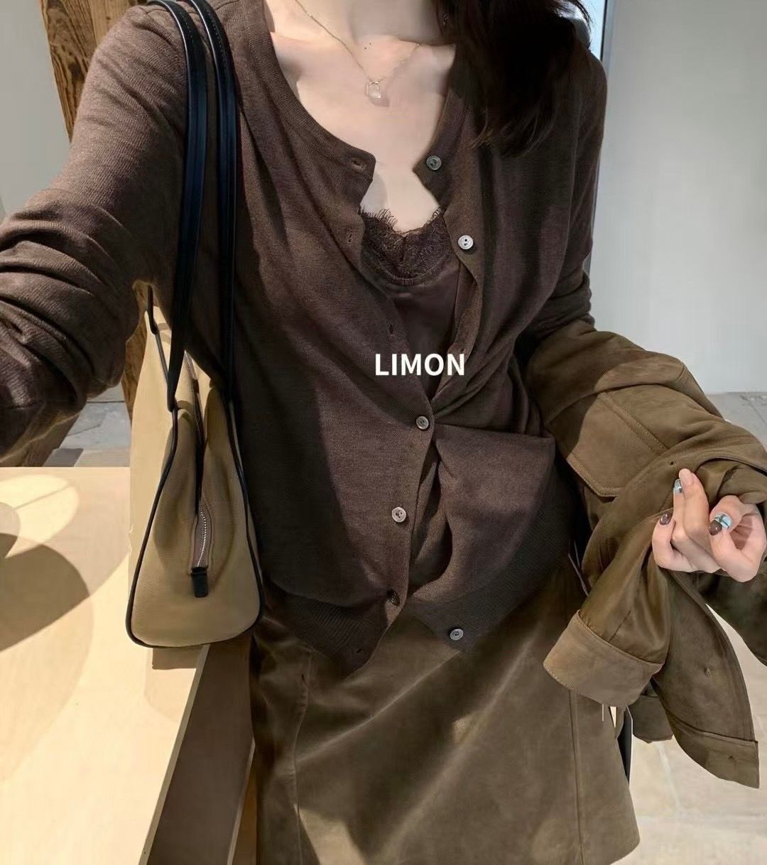 260828正版檸檬綠茶拼接感假二件設計款上衣