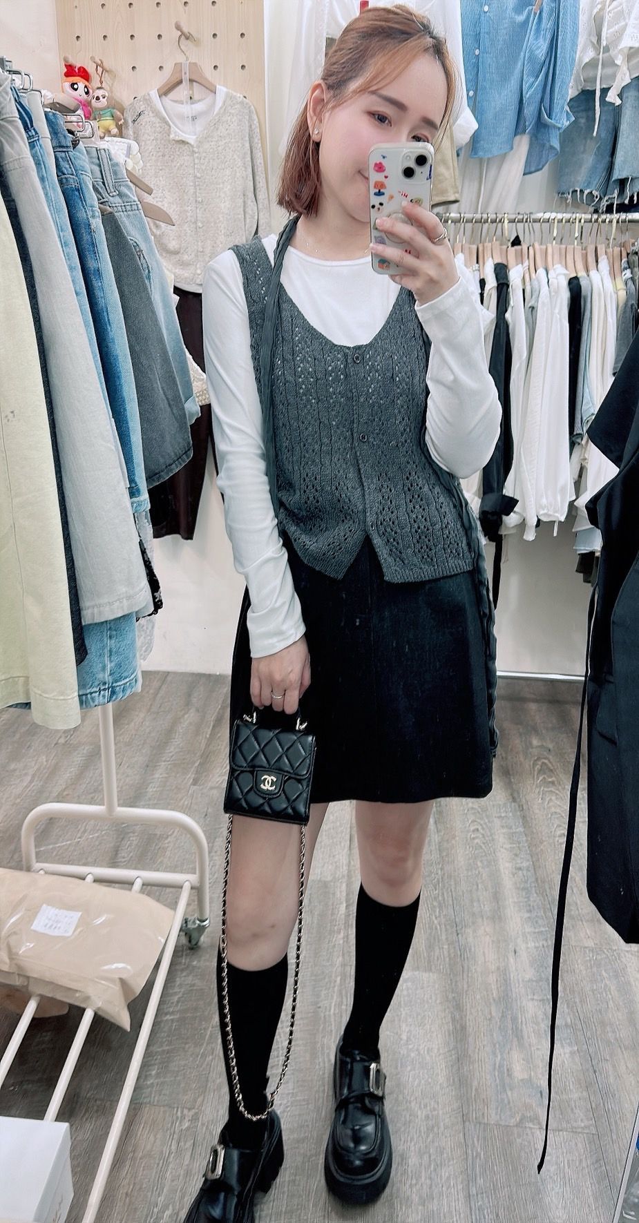 260904棉質上衣加麻花針織背心加同色系圍巾三件套