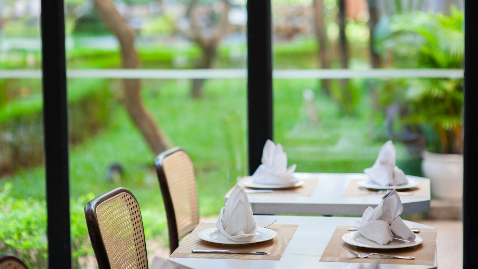 Restaurant Tables