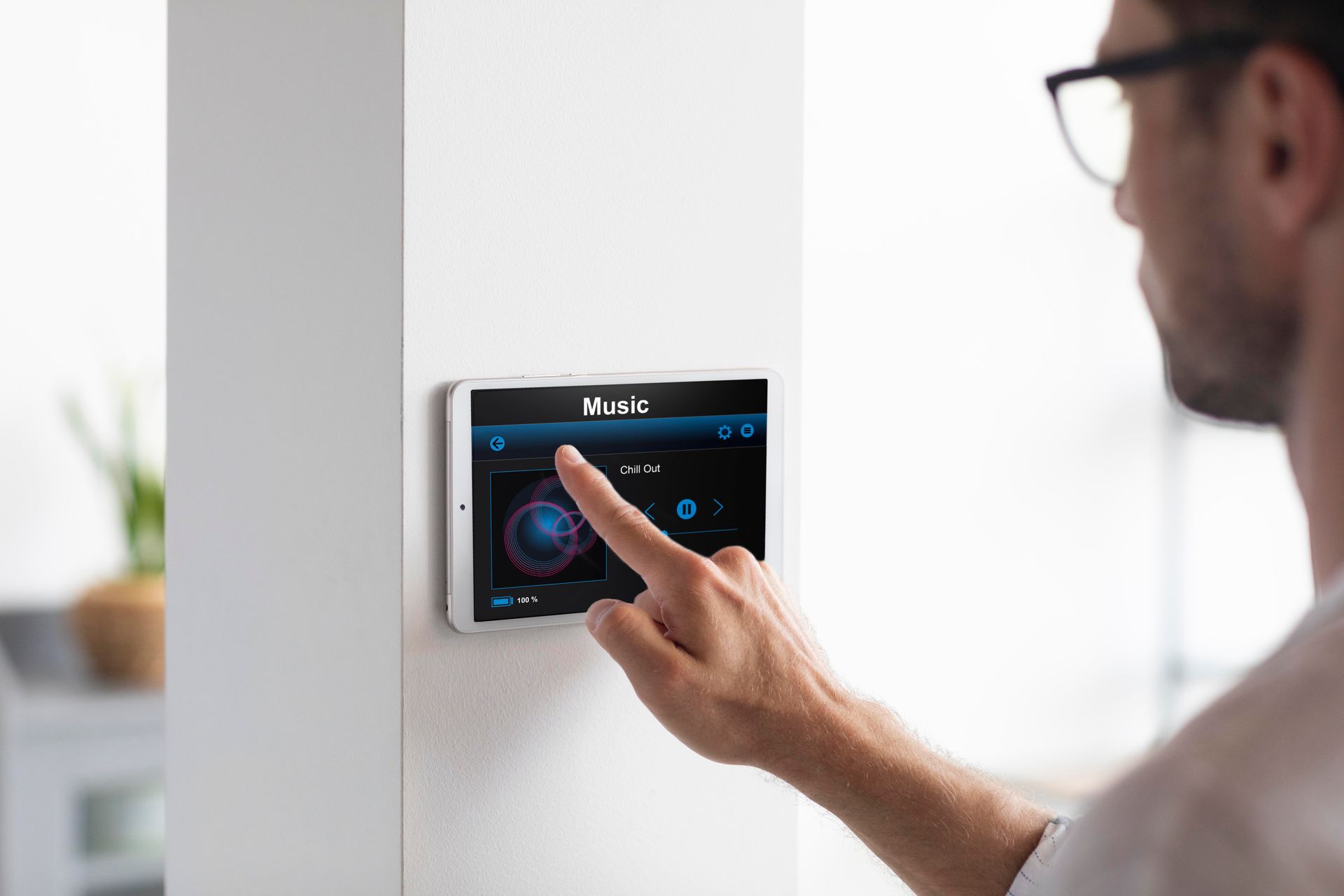 domotica, ufficio smart, controllo ufficio, audio, video, arredi ufficio milano, arredi hotel.