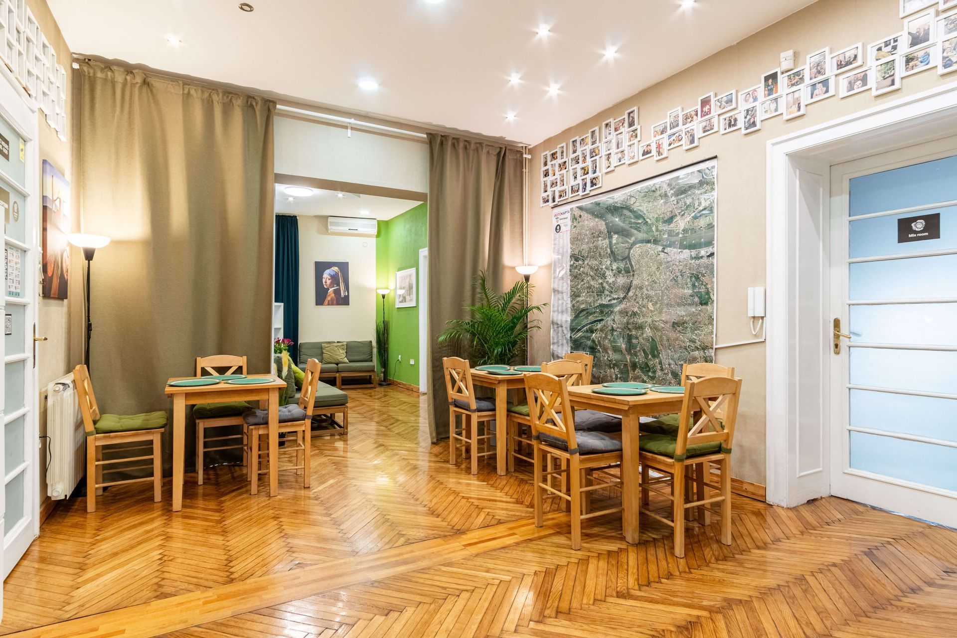 Cabbage-Hostel-Belgrade-Living-Room-1st-floor