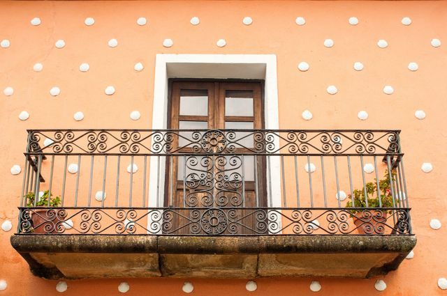 Balcony & Handrails