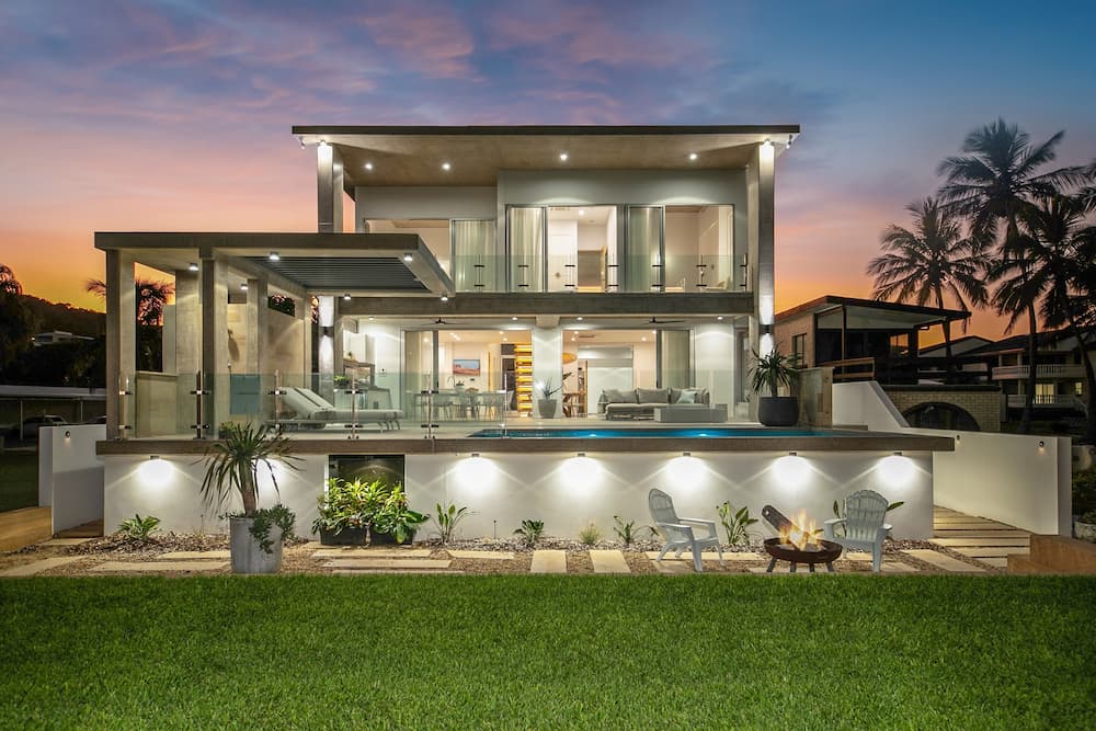 Elegant Modern House - Professional Engineering & Drafting Services In Emerald, QLD