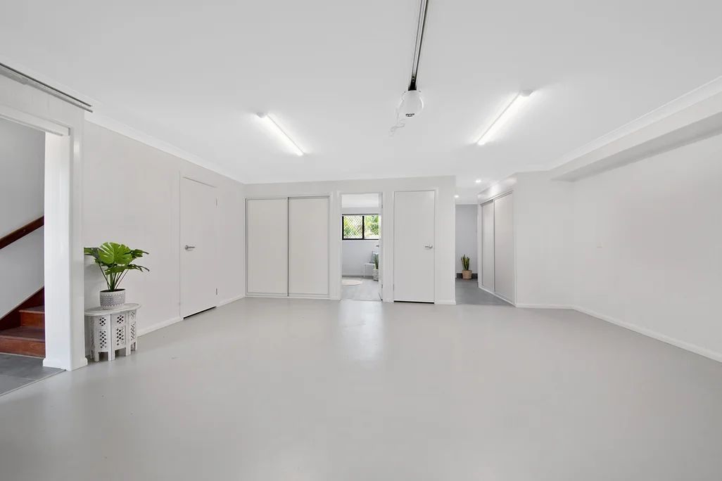 Luxry House in White Paint — Engineering And Drafting Services In Yeppoon, QLD