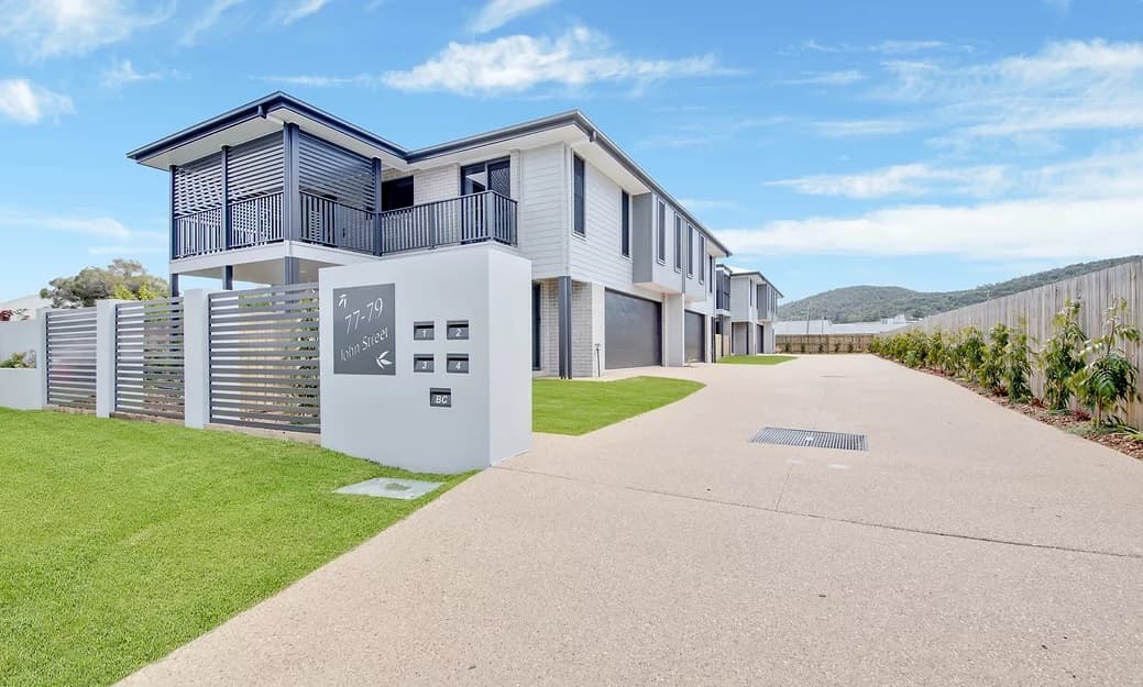 Residential Units and Town Houses - Commercial Design In Yeppoon, QLD