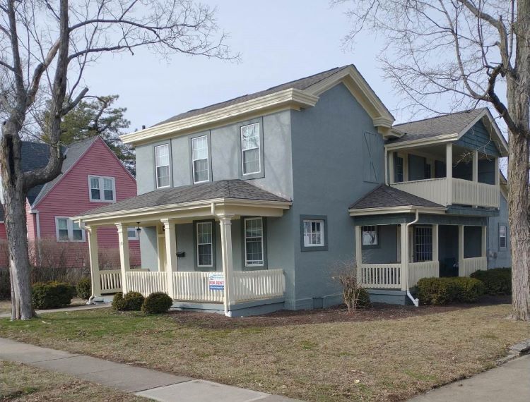 130 E Vine St outside