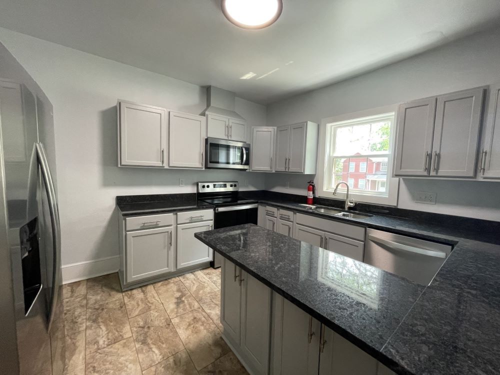 130 vine kitchen