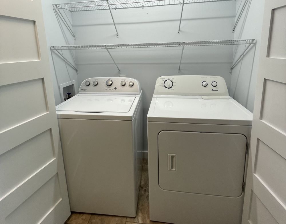 130 vine laundry