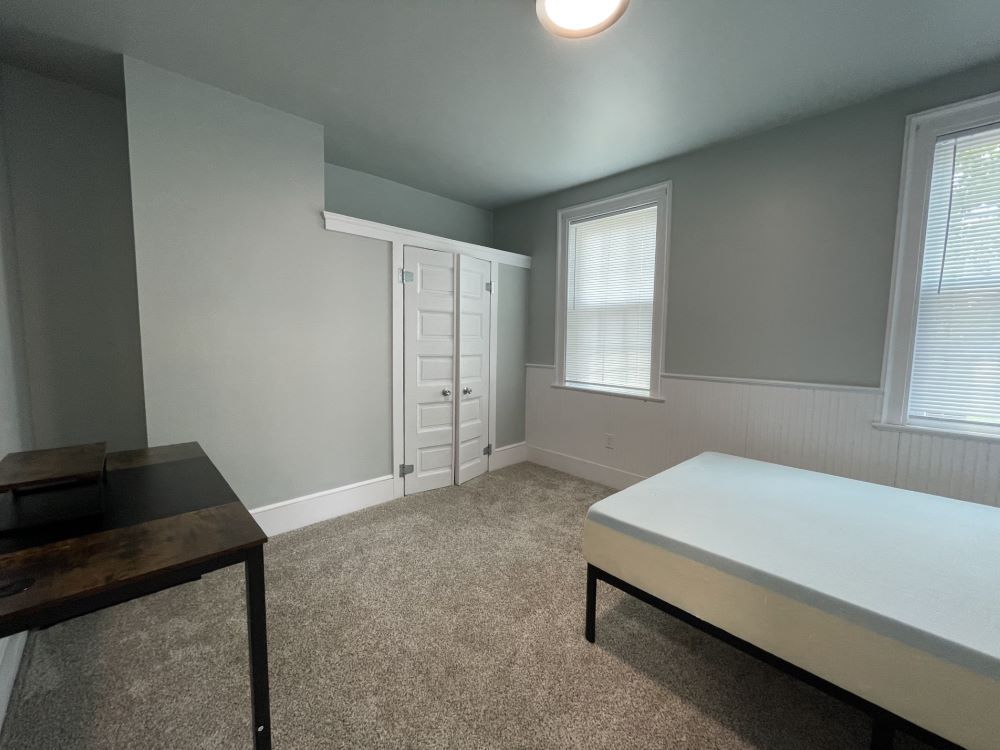 130 vine bedroom