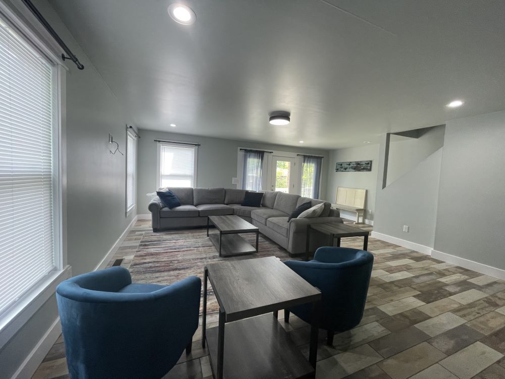 306 University living room
